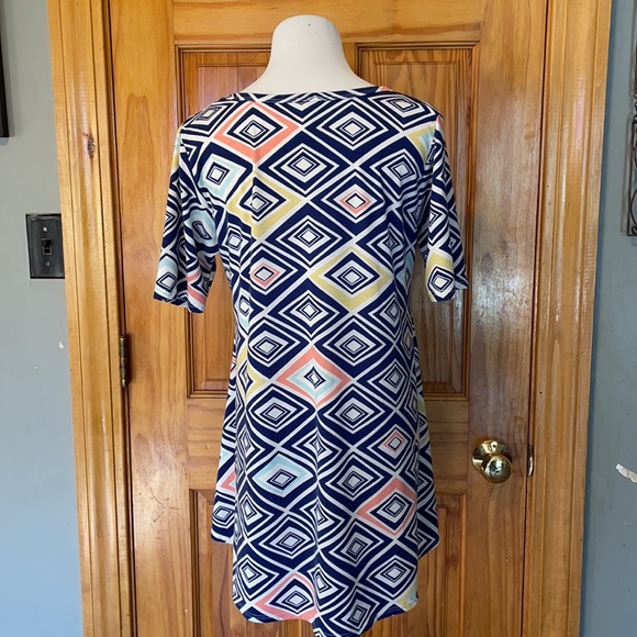 Lularoe perfect tee - Picture 3 of 6
